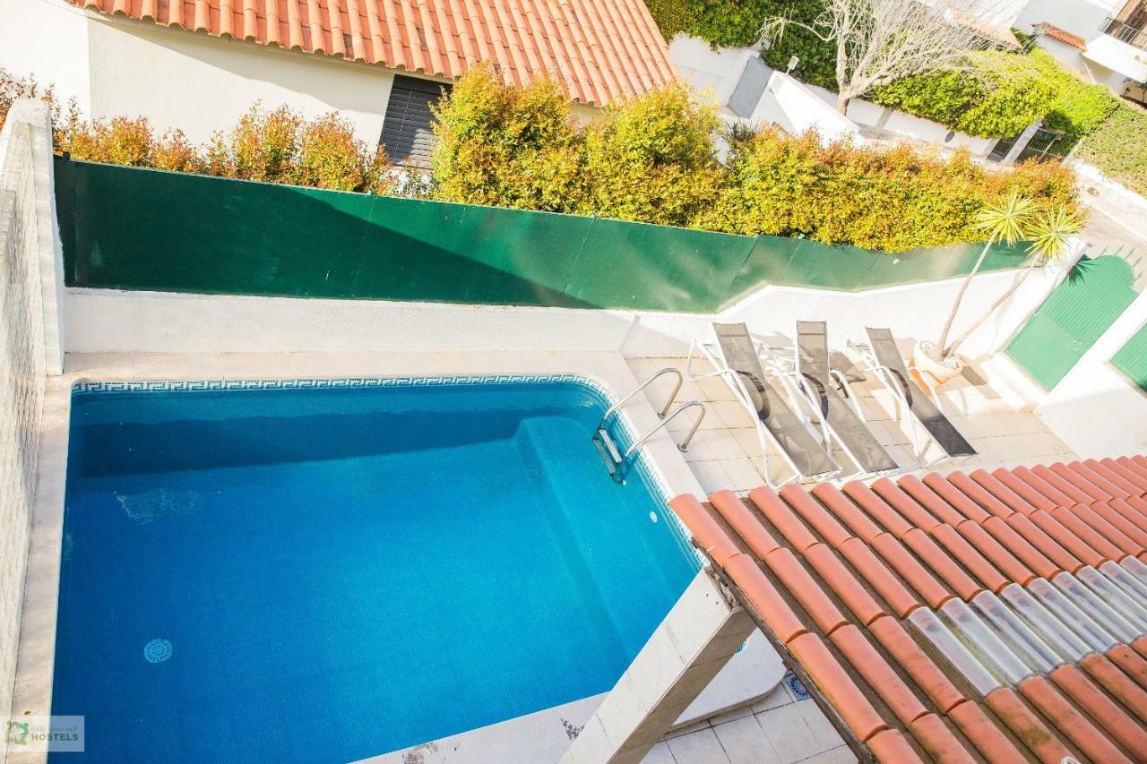 Help Yourself Hostels - Carcavelos Coast Eksteriør bilde