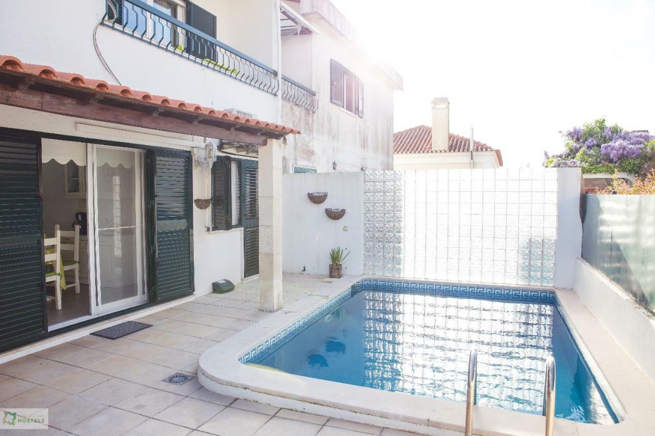 Help Yourself Hostels - Carcavelos Coast Eksteriør bilde